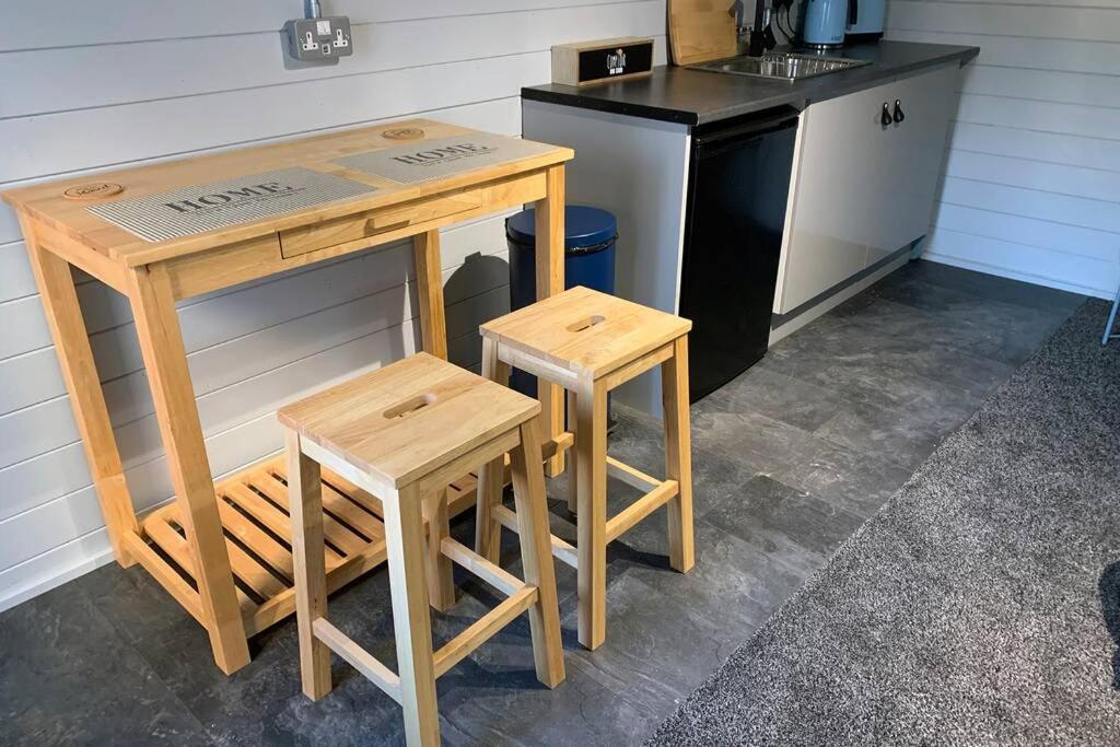 Cosy, Self-Contained Garden Room In City Centre! Hereford Extérieur photo